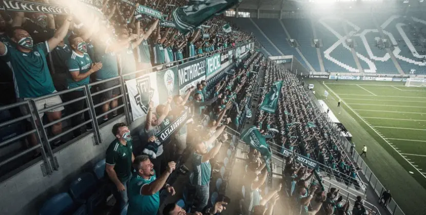 Philadelphia Eagles defensive tackle Jordan Davis in uniform during an NFL game in 2025