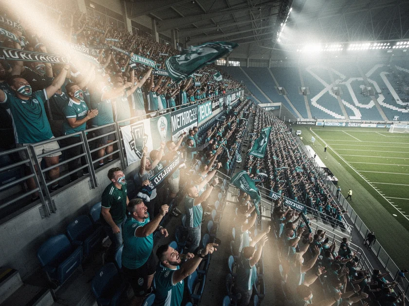 Philadelphia Eagles defensive tackle Jordan Davis in uniform during an NFL game in 2025