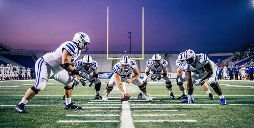 Pittsburgh Steelers helmet on a football field representing the 2026 NFL Draft running back projection