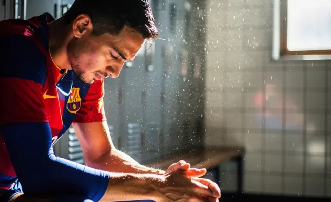 New York Jets helmet on field representing the franchise's 15-year NFL playoff drought